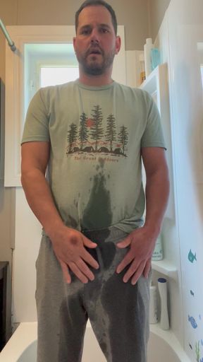 Pee sweatpants