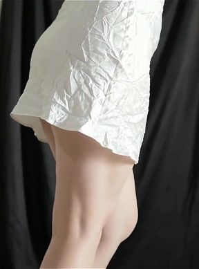 Indonesian Girl with a Big Butt Trying on a New Satin Dress, Latest Viral Indonesian Porn