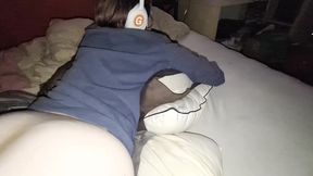 Gamer girl gets a deep and steamy session on her back