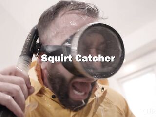 Nicole Doshi is a little afraid to open up to her newest date about her squirting, but Will Pounder isn't afraid and comes red with a raincoat and goggles.