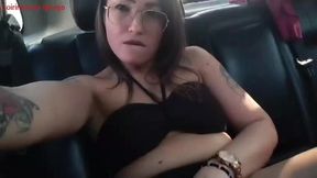 fiz uma loucura me masturbei dentro do carro do uber