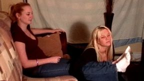 Foot loving girls (mp4)