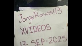 Comi&eacute_ndome su sabroso culo