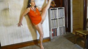 Erotic dance on Bony Moronie song