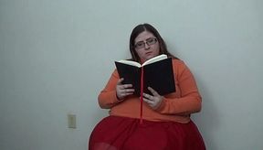 Chubby Velma Gets Off On Reading & Riding Cock