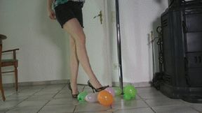 BalloonsUnderSexyHighHeels (WMV)