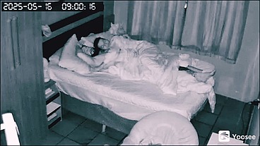 Mulher flagrou o marido traindo pela câmera de segurança