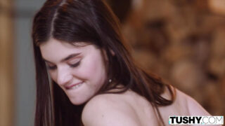 Pipe, cowgirl &#8211; compilation : vidéo de la brune Alexis Crystal, Alexis Tae, Emelie Crystal, Kira Noir, Lika Star, Little Caprice, Lolly Small, Marilyn Sugar, Sara Belle et Stefany Kyler recevant une bite du trou du cul à la bouche par Alberto Blanco