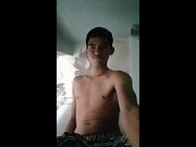 Que Rico sería que me acompañaras aquí en la ducha.