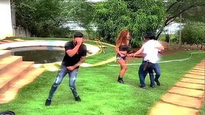 Tiringa dan&ccedil_ando brega funk