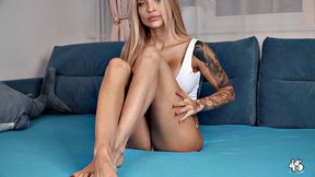 Solar Kate Rides Her Big Dildo