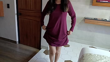 Est&aacute_ Jovencita se ve Inocente pero es muy Cachonda en la Cama!