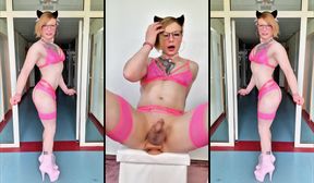 Muscle Kitty Anal Workout