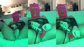 masturbation en cagoule roseje mouille a fond pour toi jusqu’a squirt...