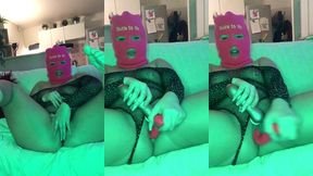 masturbation en cagoule roseje mouille a fond pour toi jusqu’a squirt...