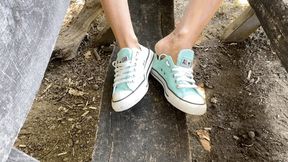 KIRA TAKING OFF HER SWEATY CONVERSE OUTDOOR - MOV Mobile Version