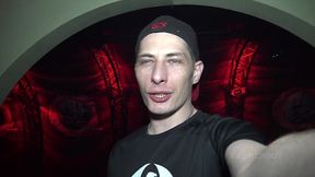 deux mecs pornstars baisent sans capote en backroom de darkland a berlin