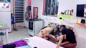 jane moscovis em uma brincadeira com o casal dna