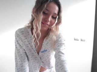 Russian sexually excited angel widens her legs