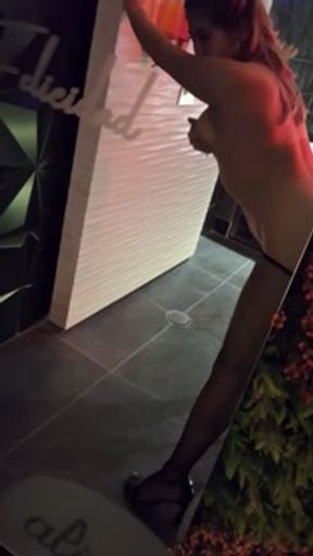 Malory bailando reggaeton (Anitta - Envolver)