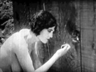The Wonderful World Of Vintage Pornography, Lesbians