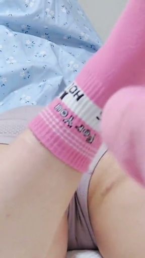 POV: Hijabi Girl Gym Booty Tease You Can't Resist   Clip 1
