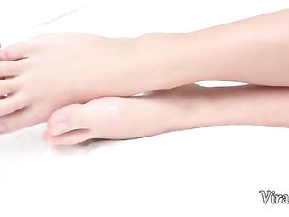 Golden-haired 18yo with Great Body Gets Wonderful Drilled