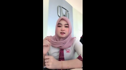 Yuni Live