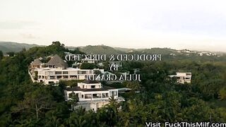 Hot MILF Ava seduces stranger at hotel