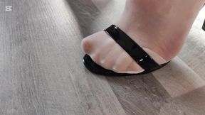 New nylon pantyhose is inaugurated with a footjob