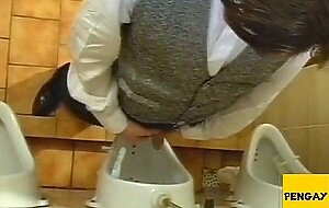 Bareback Amateur Twinks in the Bathroom