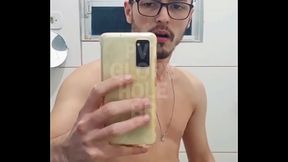 UM POUCO SOBRE MIM... Afinal, nem s&oacute_ de mamar vive o homem!!! (V&Iacute_DEOS COMPLETOS NO RED)