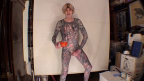 danish inked porn actor leeharper pinnomen show cock and asshole – his asshole is then fucked by the long silver dildo and in his cumshot he flushes his creamy boy juice right in front of your eyes !