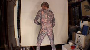 danish inked porn actor leeharper pinnomen show cock and asshole – his asshole is then fucked by the long silver dildo and in his cumshot he flushes his creamy boy juice right in front of your eyes !