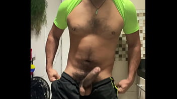 AMANHECEU DE PAU DURO E COM TES&Atilde_O, S&Oacute_ GOZANDO PARA ALIVIAR