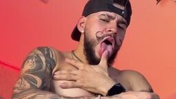 Polishing My Cock #1!🍆