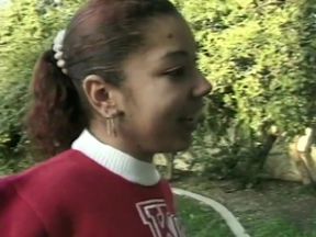 Honey skin cheerleader gets her cunt licked before sucking guy's dong