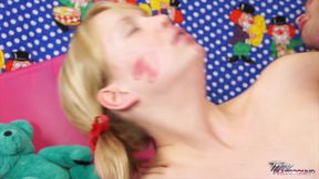 Sexy blondie playing with make up and hard cock