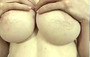 Behaarte Titten