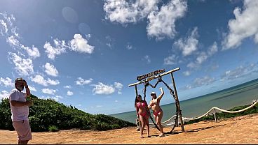 Curtindo a paisagem do mirante raios de Sol na praia de Tambaba na Para&iacute_ba