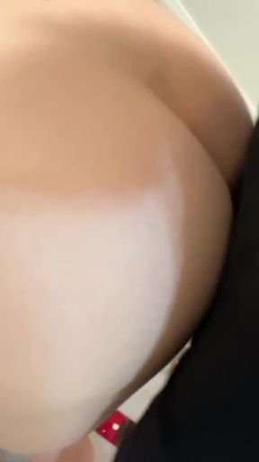 She Stuck in the Laundry Only Cum Inside Can Help Her