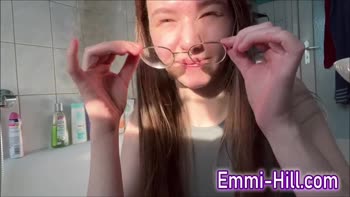 EmmiHill's Petite Teen (18+) Shave: Close-Up on Big Labia Lips