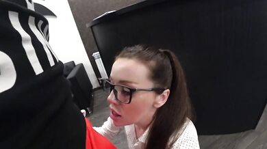 Beautiful secretary pleased angry customer with hot blowjob at reception