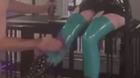 Latex Worship Double Domme