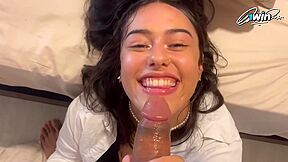 Amateur blowjob star, Izamariposa, comebacks for the greatest XXX porn!