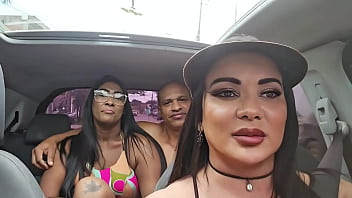 Corrida com um casal liberal parei o carro para uma sacanagem