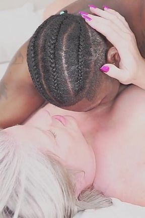Semaj Media Thick PAWG MILF Heidi Nite Loved Sucking and Fucking Him