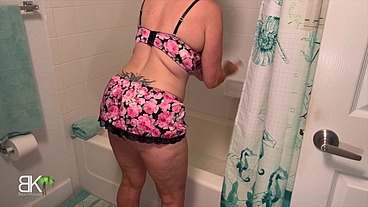 Husband didn't leave money so I FUCKED the plumber for a discount - FULL VIDEO