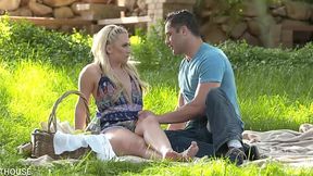 Damon Dice worships AJ's feet before outdoor screw