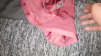 Smelling sister in law&#039_s panties